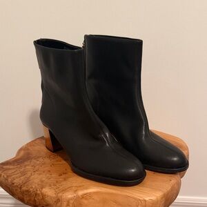NWOT Elegant Black Leather Ankle Boots